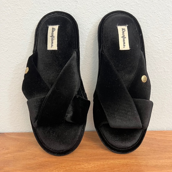 Dearfoams Black Velvet Crisscross Slide Slippers Women's Memory Foam Size 7-8 - Picture 1 of 5